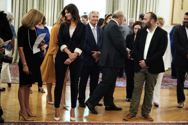 Το Twitter «όρκισε» τη νέα κυβέρνηση