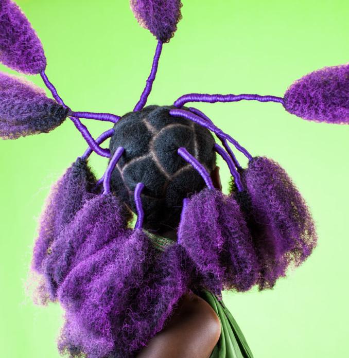 «Chroma» :  Χρωματιστές… τρελές κομμώσεις στη Νιγηρία