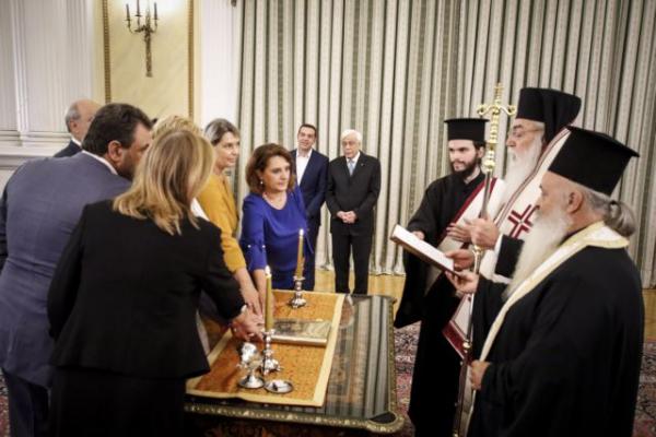 Ορκίστηκαν τα μέλη του νέου Υπουργικού Συμβουλίου