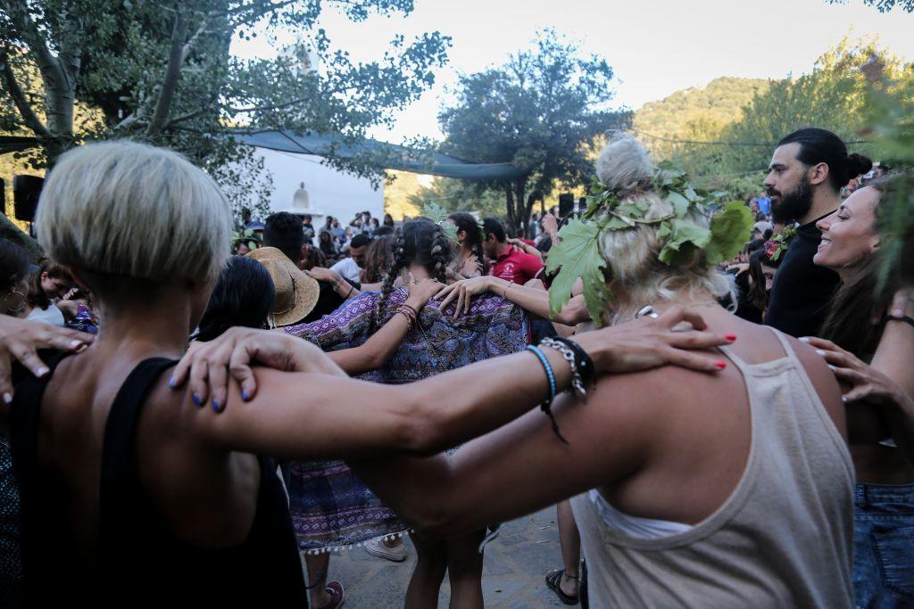 Πανηγυρικός χαρακτήρας