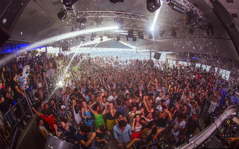 Μηνυτήρια αναφορά κατά Τόσκα και αρχηγού ΕΛ.ΑΣ κατέθεσε o δήμαρχος Μυκόνου