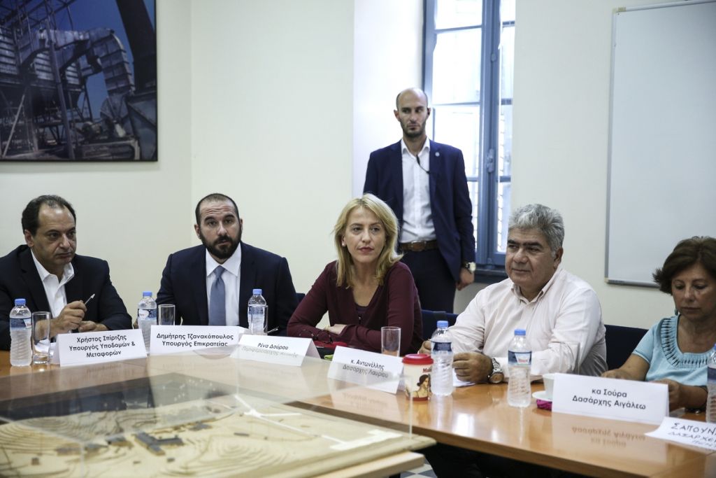 «Φάουλ» Δούρου: Πρότεινε Σχολή Πολιτικής Προστασίας που υπάρχει από… το 2014