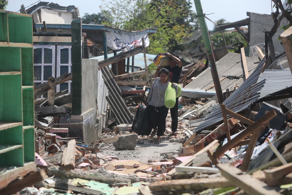 Ινδονησία : Στους 436 ανήλθε ο αριθμός των νεκρών από τον σεισμό