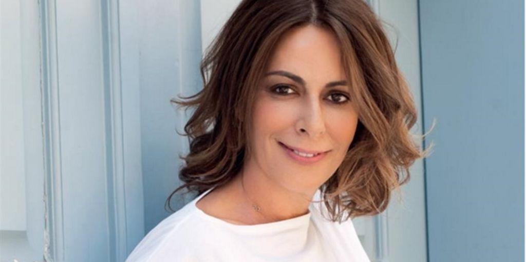 Δημοσιογράφοι και πολιτικοί αποχαιρετούν τη Ρίκα Βαγιάννη