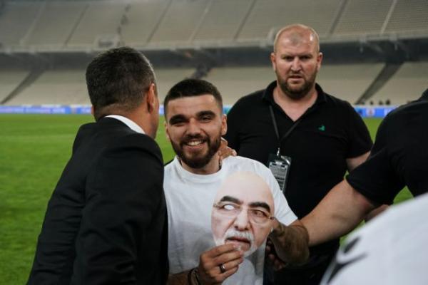 Γιώργος Σαββίδης για Λουτσέσκου: «Δεν θα μπορούσα να είμαι πιο χαρούμενος» [εικόνα]