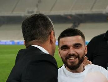 Γιώργος Σαββίδης για Λουτσέσκου: «Δεν θα μπορούσα να είμαι πιο χαρούμενος» [εικόνα]