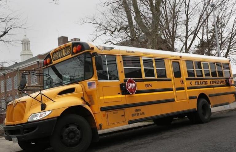 Ταϊλάνδη: Ένα τρίχρονο κοριτσάκι πέθανε ξεχασμένο μέσα σε ένα σχολικό λεωφορείο