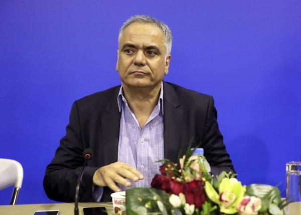 Με τα ΜΜΕ τα βάζει ο Σκουρλέτης – Μιλά για ανορθόδοξο πόλεμο και φιλοπολεμικές λογικές