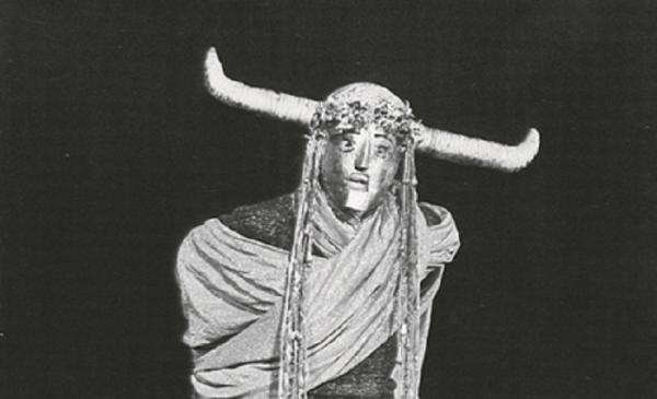 H εθνική ταυτότητα στον καθρέφτη του θεάτρου