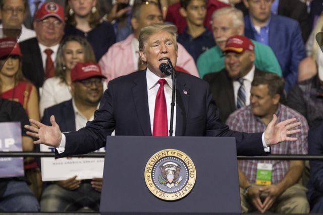 Τερματισμό «εδώ και τώρα» της έρευνας για Ρωσία ζητά ο Τραμπ