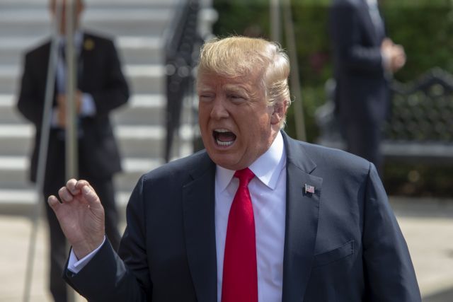 Νέες απειλές Τραμπ για ανάκληση διαπιστεύσεων σε απόρρητα έγγραφα