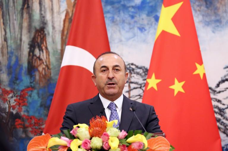 Τσαβούσογλου προς ΗΠΑ: Δεν θα καταφέρετε τίποτα απειλώντας την Τουρκία