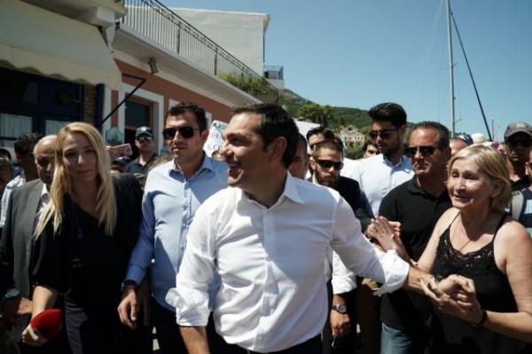 Επιχείρηση «έξοδος από το… Μαξίμου»