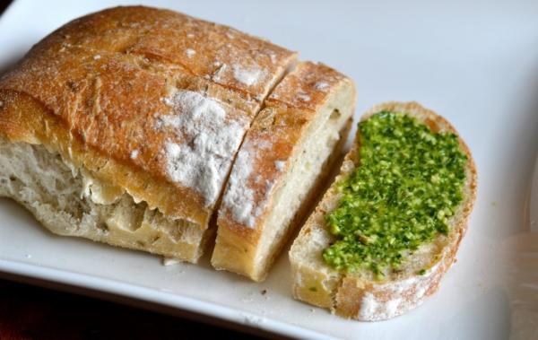 Φτιάξτε μόνη σας σάλτσα πέστο