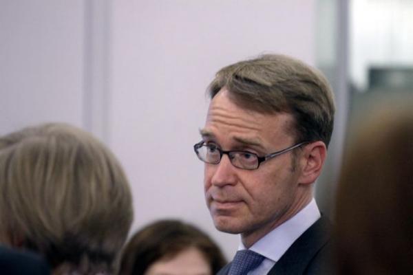 Bundesbank chief visits Athens to be briefed on reforms