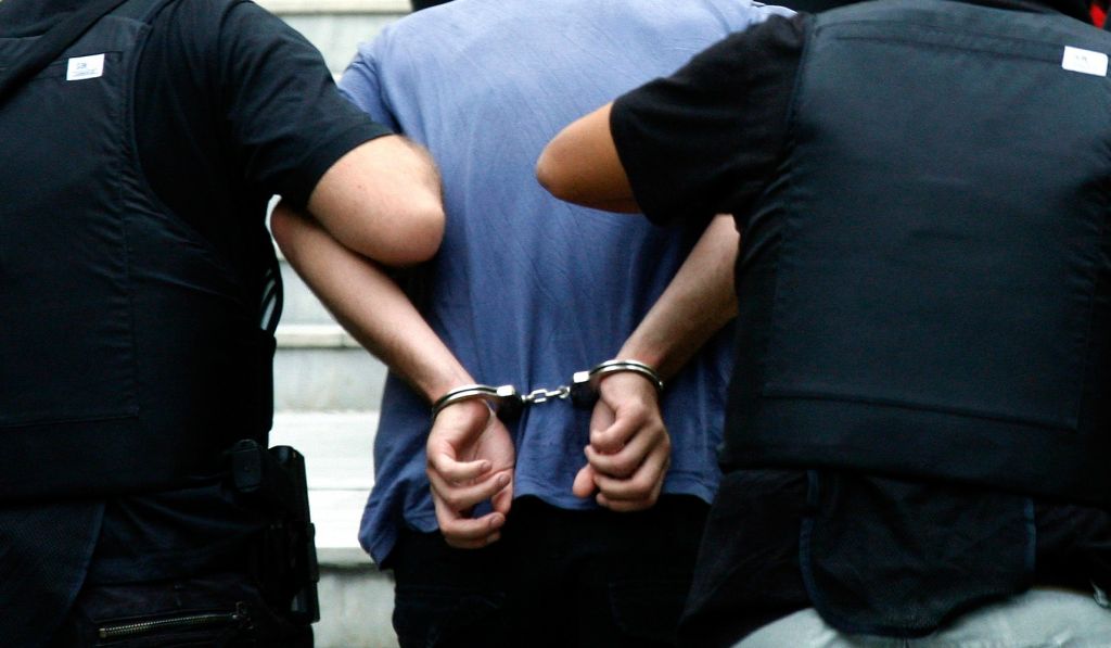 Θεσσαλονίκη: Σύλληψη 37χρονου για ασέλγεια στην ανήλικη κόρη του