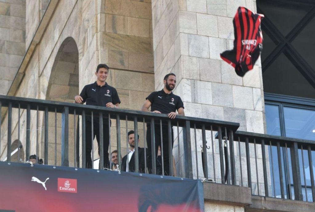 Ιγκουαΐν και Καλντάρα γνώρισαν την αποθέωση στο Ντουόμο