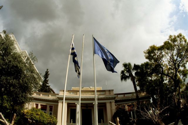 Επικοινωνιακά «πυροτεχνήματα» του ΣΥΡΙΖΑ για την έξοδο