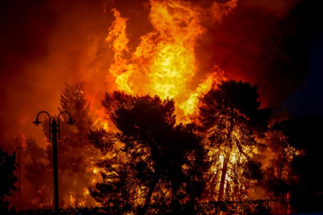 Έγγραφα - ντοκουμέντο για τις πυρκαγιές «καίνε» την Περιφέρεια Αττικής
