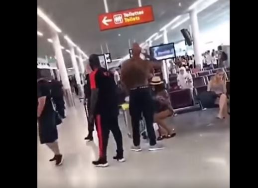 Booba: Ο Γάλλος ράπερ άφησε το τραγούδι και άρχισε τα μπουκέτα