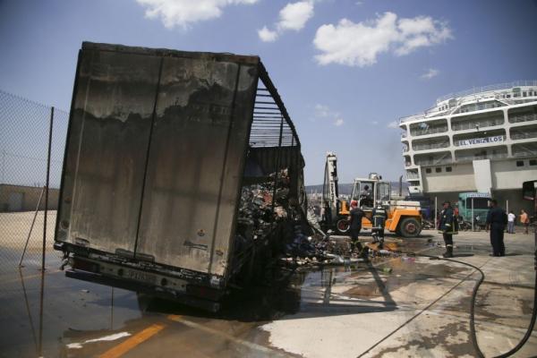 Ελευθέριος Βενιζέλος: Η μάχη κατάσβεσης από τα μάτια των πυροσβεστών