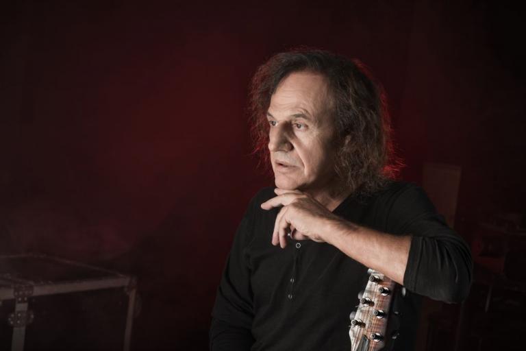 Το «Άξιον εστί» στο Μέγαρο με Παπακωνσταντίνου, Πέτρου, Πλατανιά και Καραθάνο