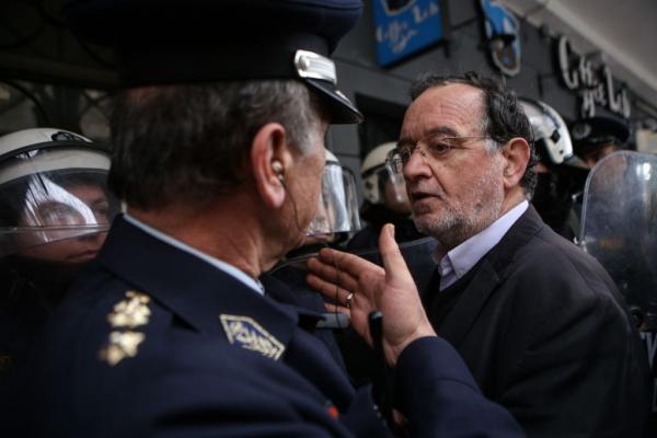 Λαφαζάνης: Υποκρισία η στήριξη των 43 βουλευτών του ΣΥΡΙΖΑ