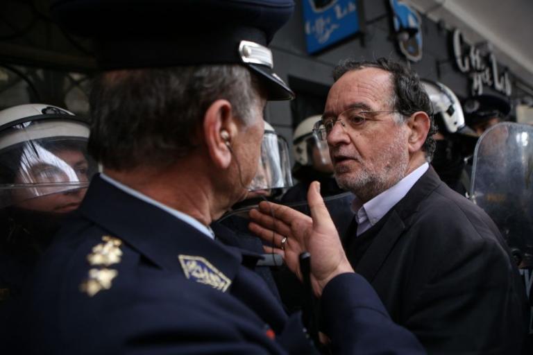 Λαφαζάνης: Υποκρισία η στήριξη των 43 βουλευτών του ΣΥΡΙΖΑ