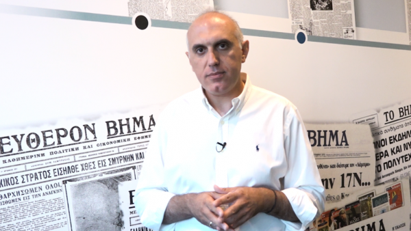 Άρης Ραβανός: Οι δυο προτάσεις, Τσίπρα και Μητσοτάκη