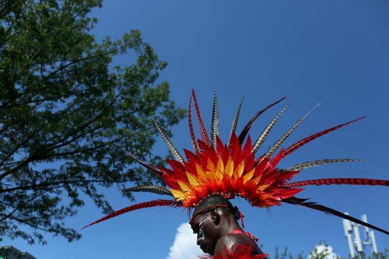 Πολύχρωμο φεστιβάλ στους δρόμους του Μπρούκλιν