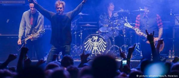 Κέμνιτς: Με πανκ και ροκ ενάντια στην ακροδεξιά