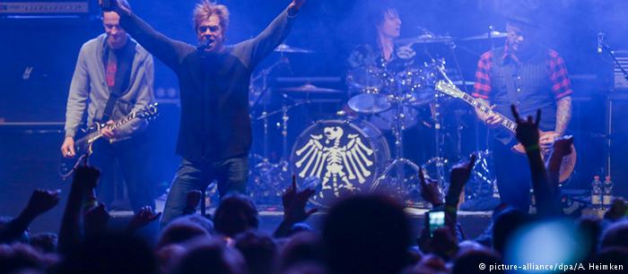 Κέμνιτς: Με πανκ και ροκ ενάντια στην ακροδεξιά