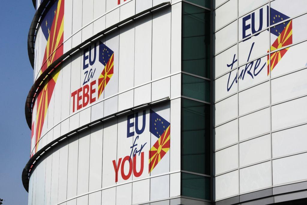 Στιγμιότυπα από την ΠΓΔΜ τη μέρα του δημοψηφίσματος