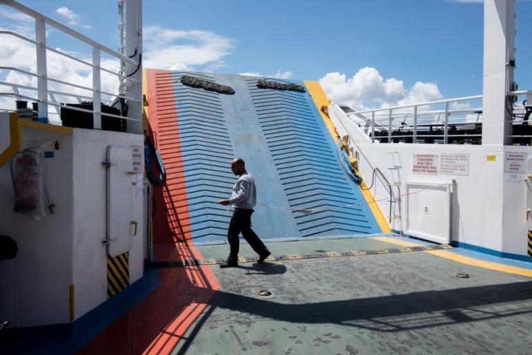 Σε μισή τιμή το «εισιτήριο μεταφοράς» των αναπληρωτών εκπαιδευτικών