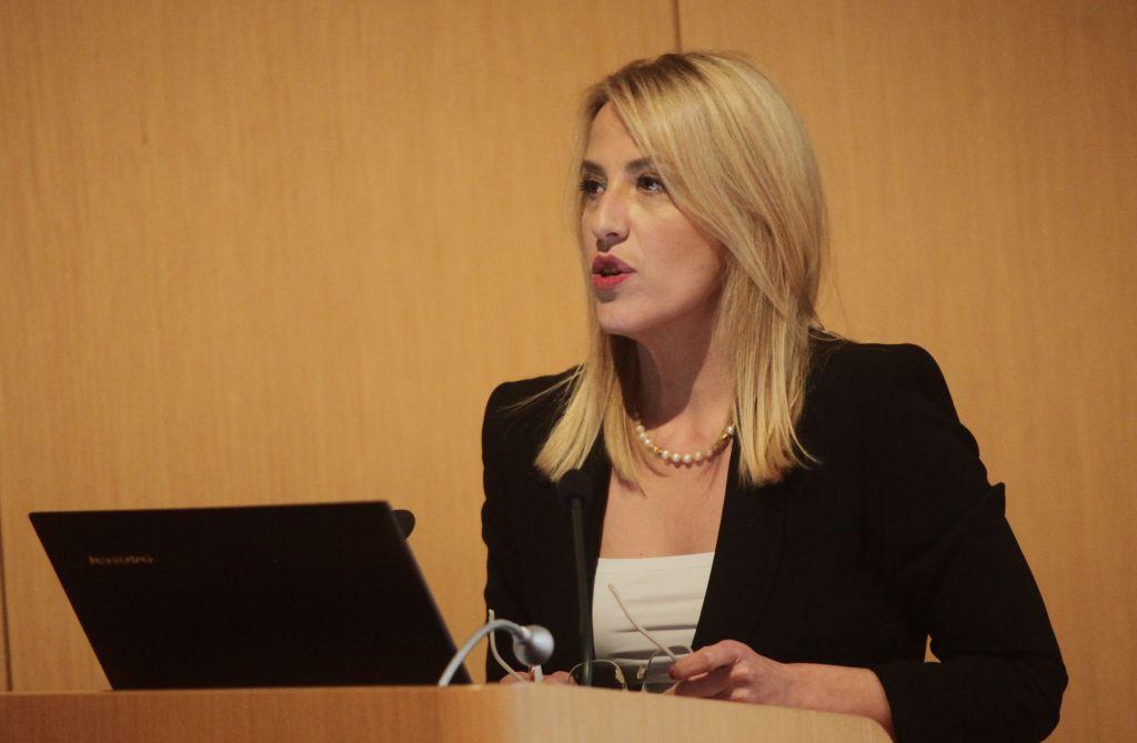 Η Εισαγγελία κάλεσε τη Δούρου ως ύποπτη για τις πλημμύρες στη Μάνδρα