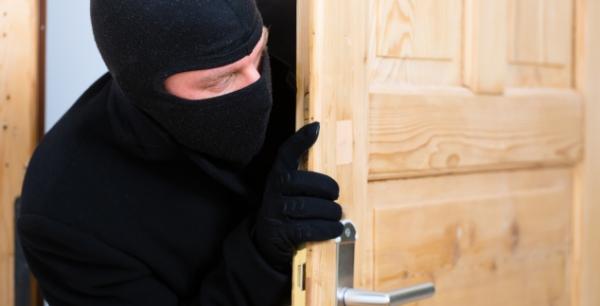 Μόνος στο σπίτι: Όταν οι ληστές σου κλέβουν τον ύπνο