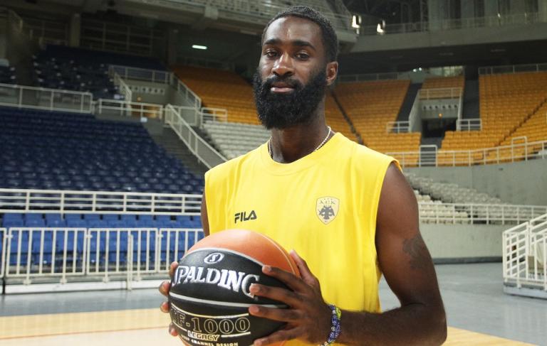 ΑΕΚ: Ενοχλήσεις πάλι για τον Ρος