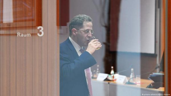 Βερολίνο: Απομάκρυνση ανώτατου αξιωματούχου με φόντο την ακροδεξιά βία;