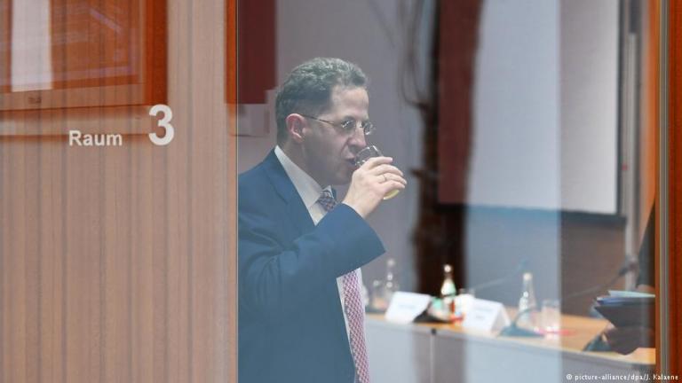 Βερολίνο: Απομάκρυνση ανώτατου αξιωματούχου με φόντο την ακροδεξιά βία;