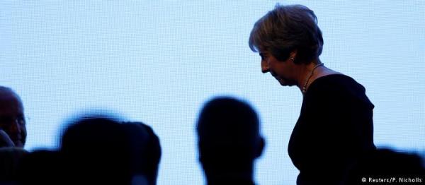 «Η Βρετανία μεταξύ Σκύλλας και Χάρυβδης»