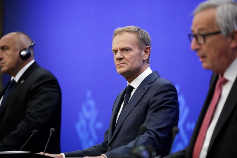 Βρετανός ΥΠΕΞ κατά του Τουσκ για προσβολή του βρετανικού λαού