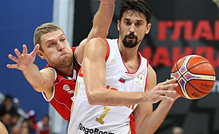 Σβεντ: «Μας πιέζουν να διαλέξουμε ανάμεσα σε Εθνική και ομάδα»