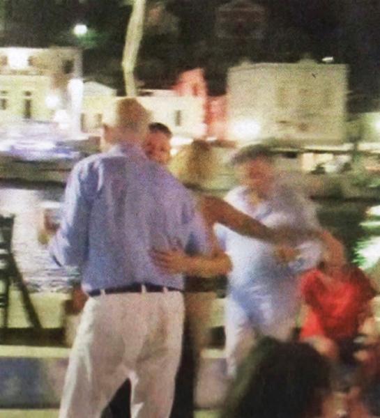 Το βαλς του Γιώργου Παπανδρέου με την αγαπημένη του