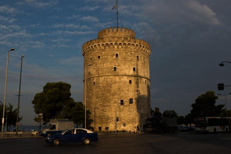 ΔΕΘ: Ξεκίνησε η προσυγκέντρωση του συλλαλητηρίου για τη Μακεδονία