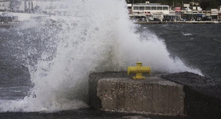 Καταιγίδα προβλημάτων έφερε ο «Ξενοφών»