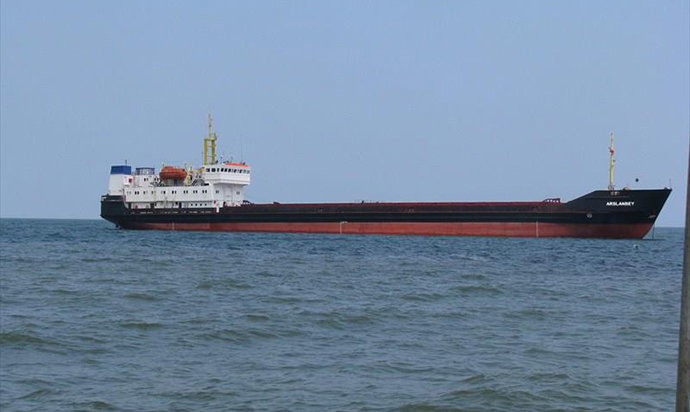 Αποκολλήθηκε το φορτηγό πλοίο που προσάραξε στην βόρεια Εύβοια