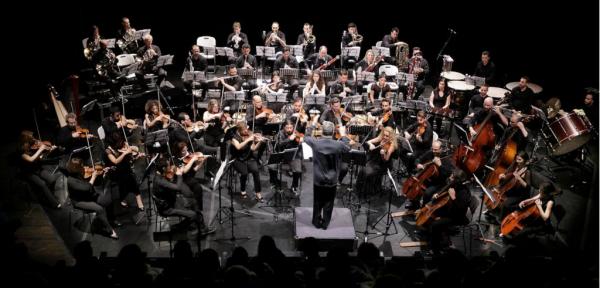 Μουσική εν αιθρία: Η Φιλαρμόνια Ορχήστρα στο Μουσείο Μπενάκη