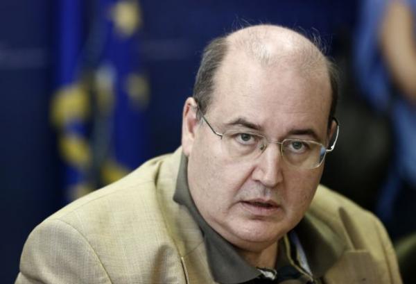 Φίλης: Να επιστρέψει ο ΣΥΡΙΖΑ στην «αριστερή κανονικότητα»