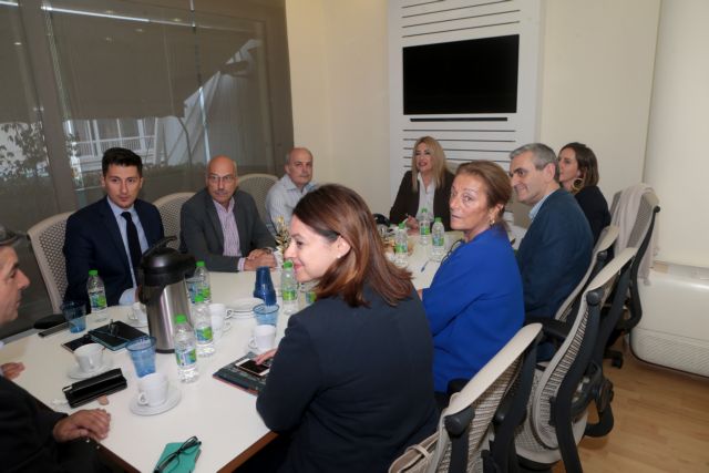 Γεννηματά: Ηθικό μειονέκτημα της κυβέρνησης το προσφυγικό