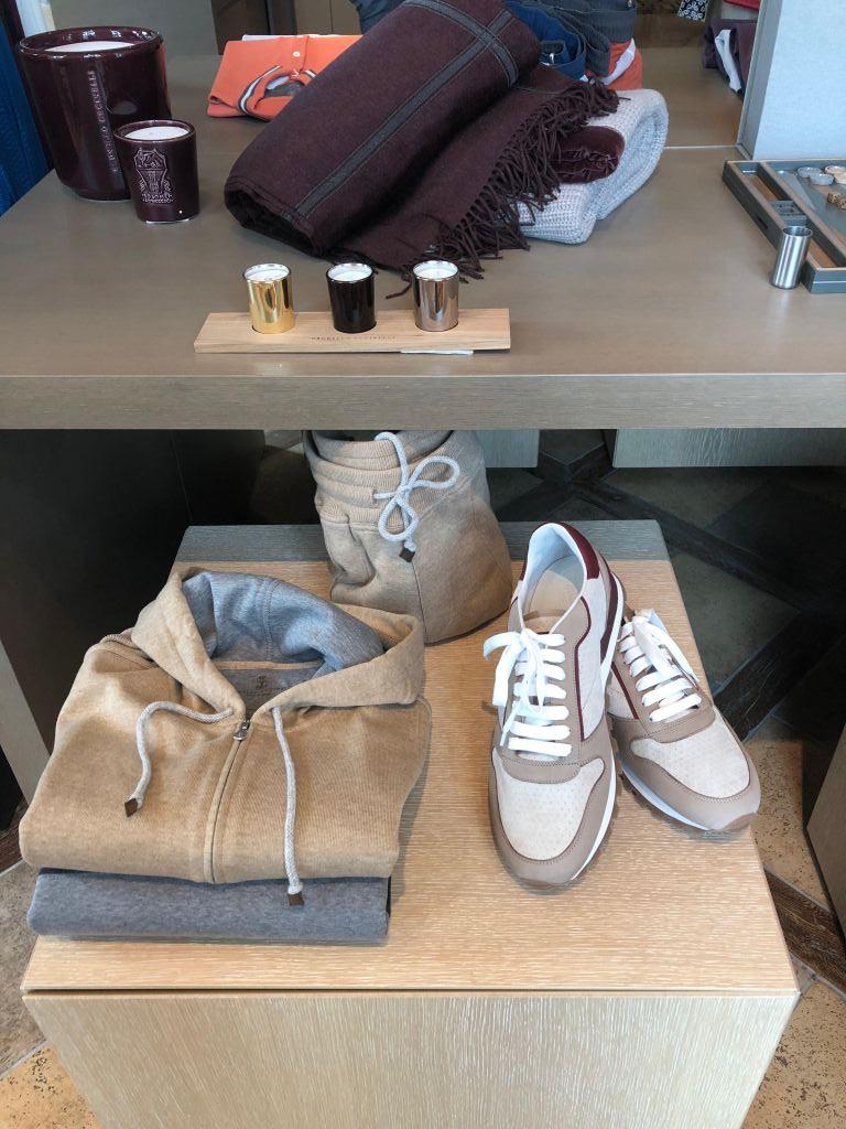 Ο Brunello Cuccinelli, η διαμονή στην «Μεγάλη Βρετανία» και η φωτογράφιση της νέας συλλογής